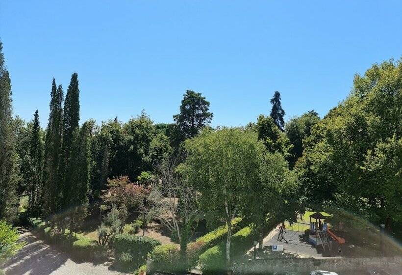 수피리어 룸, Urgeirica