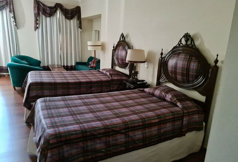 수피리어 룸, Urgeirica