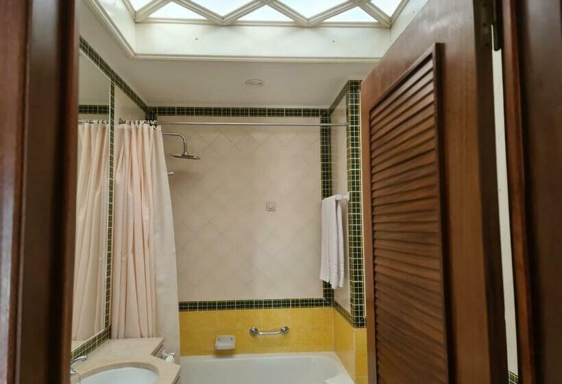 스위트, Urgeirica