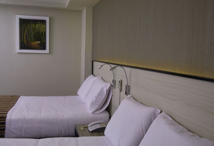 اتاق استاندارد سه نفره, Victoria Regia