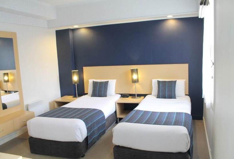 スタンダードルーム, Willis Wellington