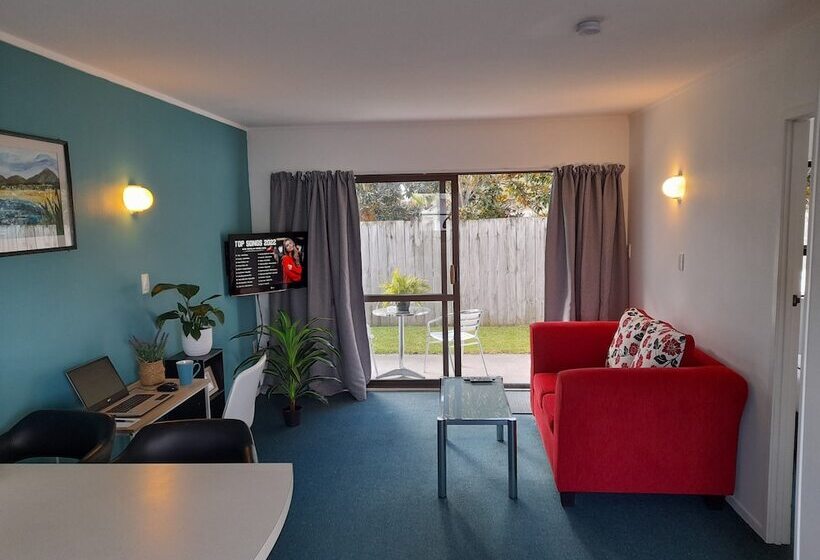 １ベッドルームアパートメント, Marlin Court Motel