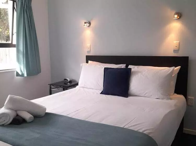 １ベッドルームアパートメント, Marlin Court Motel