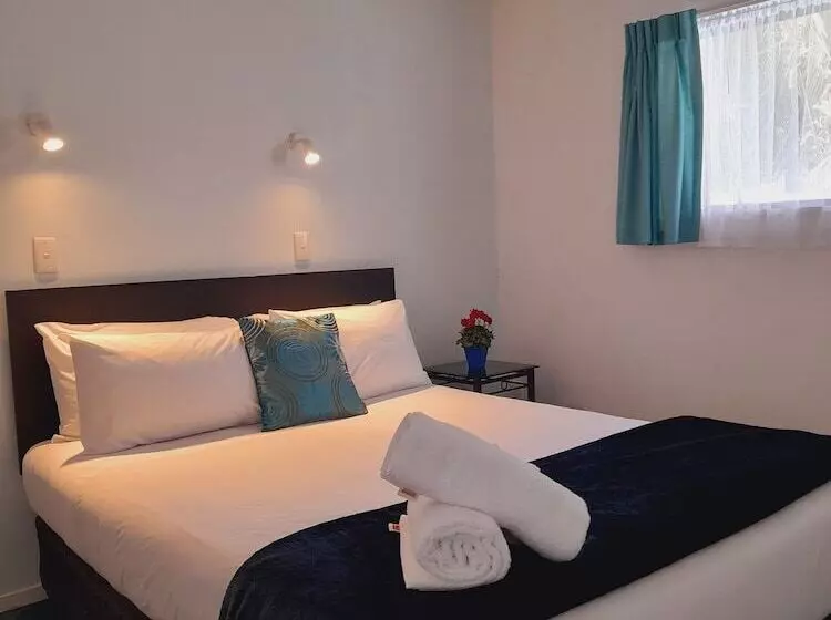 ２ベッドルームアパートメント, Marlin Court Motel