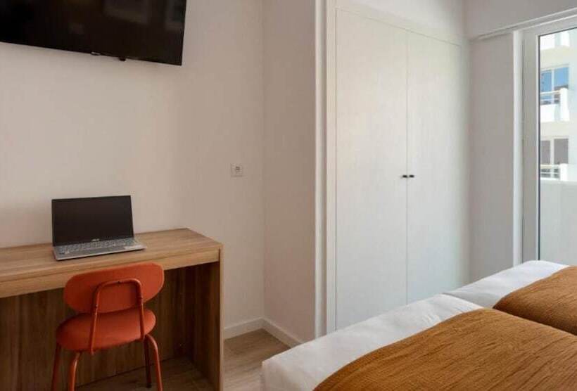 اتاق استاندارد سه نفره, Made Inn Faro