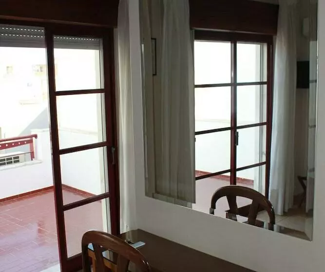 اتاق استاندارد یک نفره, Made Inn Faro