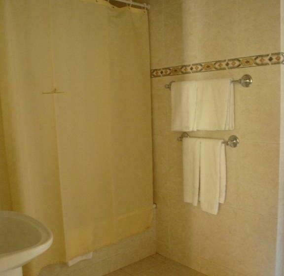 Standard Triple Room, Residencial Horizonte