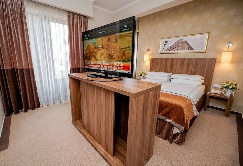 سوییت جونیور, Ambasador