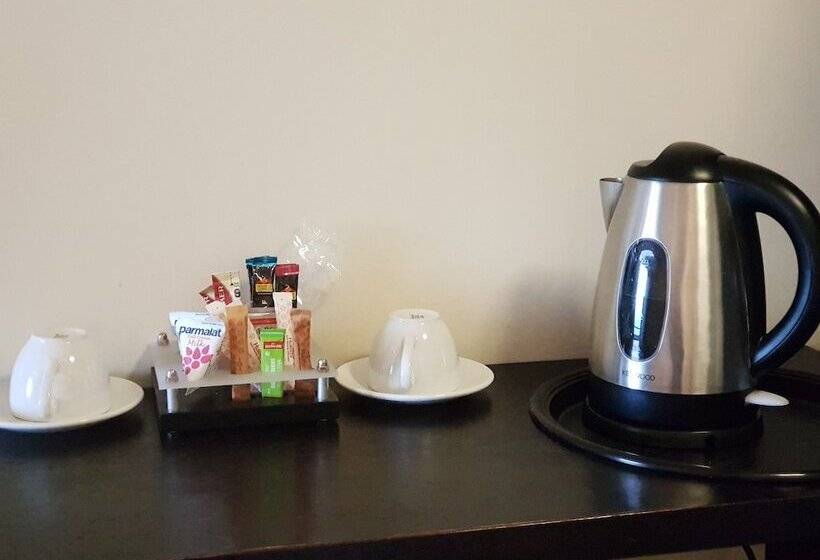 デラックスの4人部屋, Blue Waters