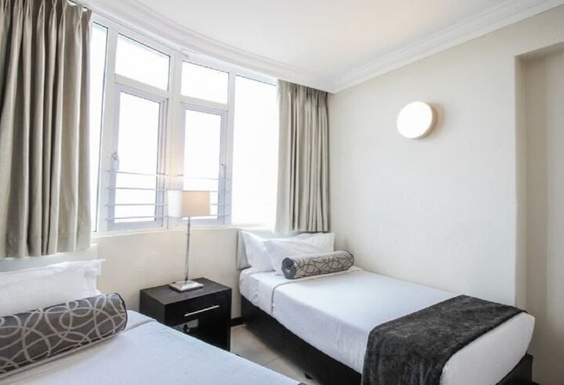 デラックスの4人部屋, Blue Waters