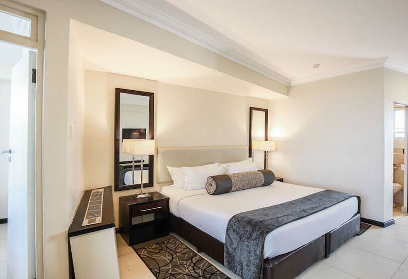 デラックスの4人部屋, Blue Waters