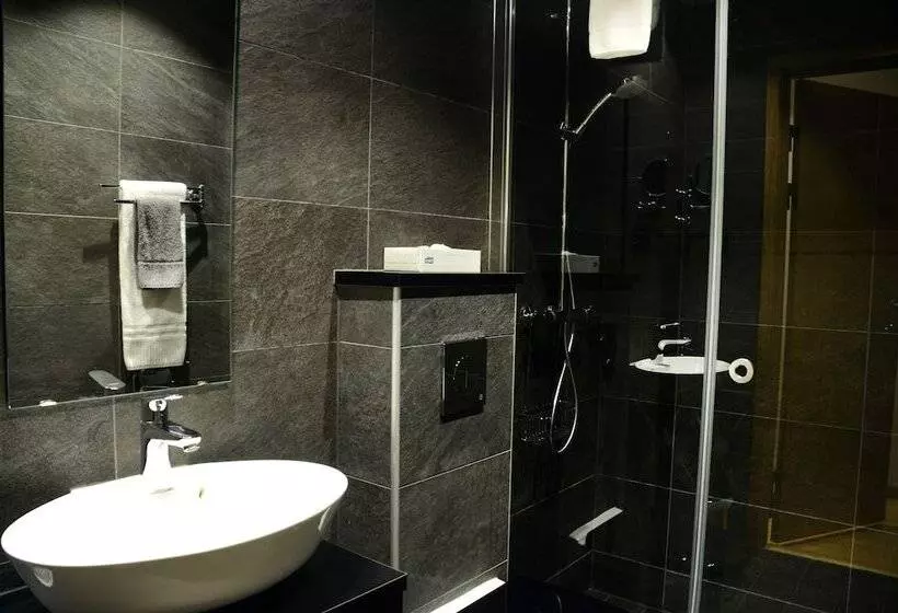 اتاق سوپریور, Clarion Collection Hotel Bilan