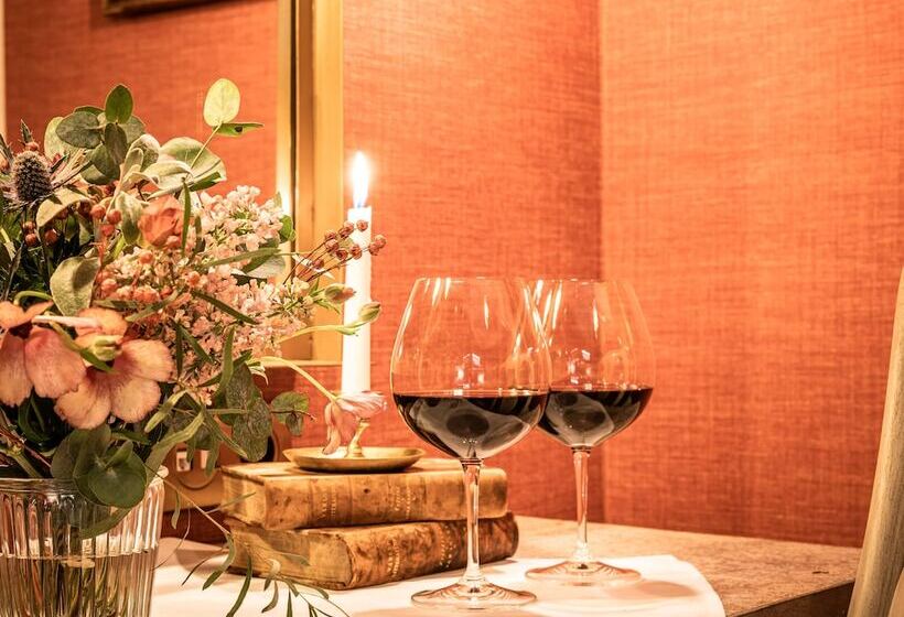 غرفة قياسية, Victory