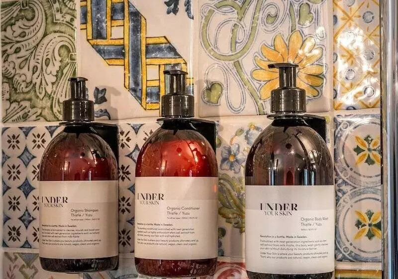 اتاق لوکس, Victory
