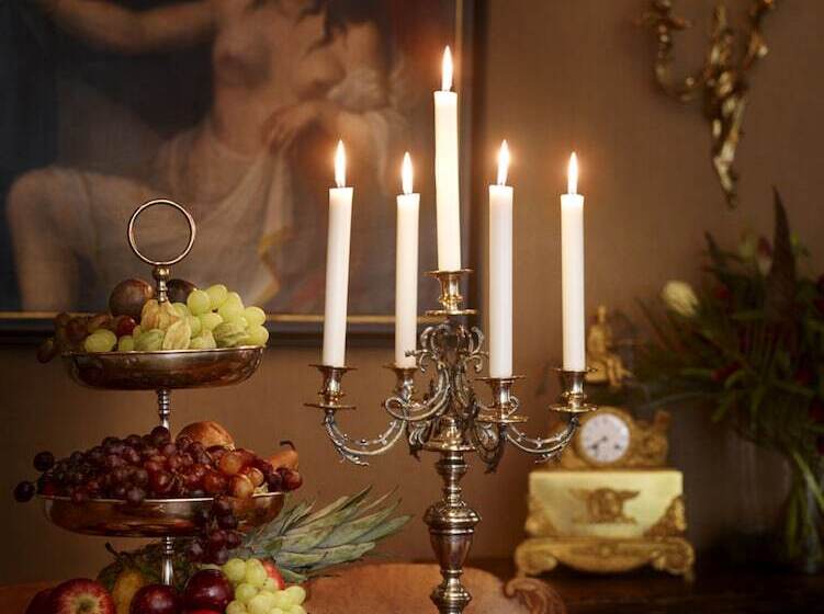 جناح ديلوكس, Victory