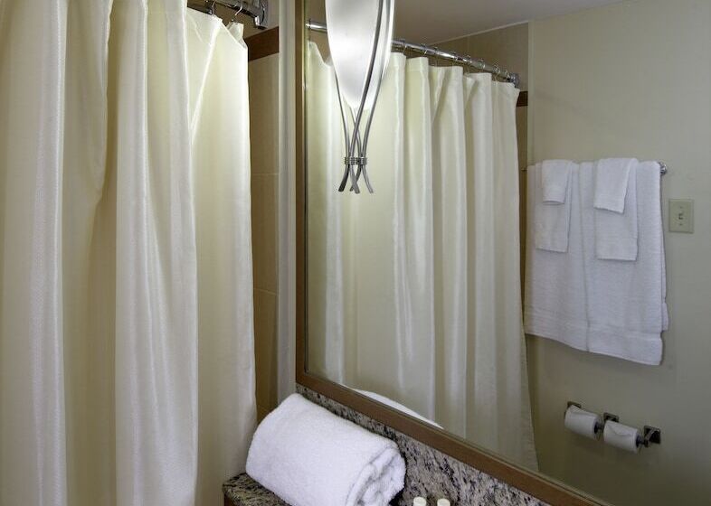 اتاق استاندارد با 2 تخت دوبل, Courtyard By Marriott San Juan Miramar