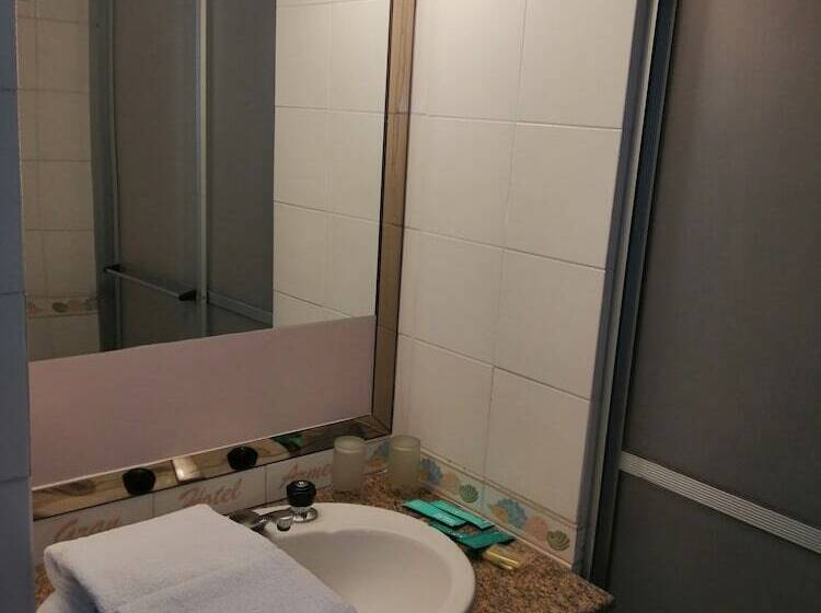 غرفة قياسية, Gran Hotel Armele