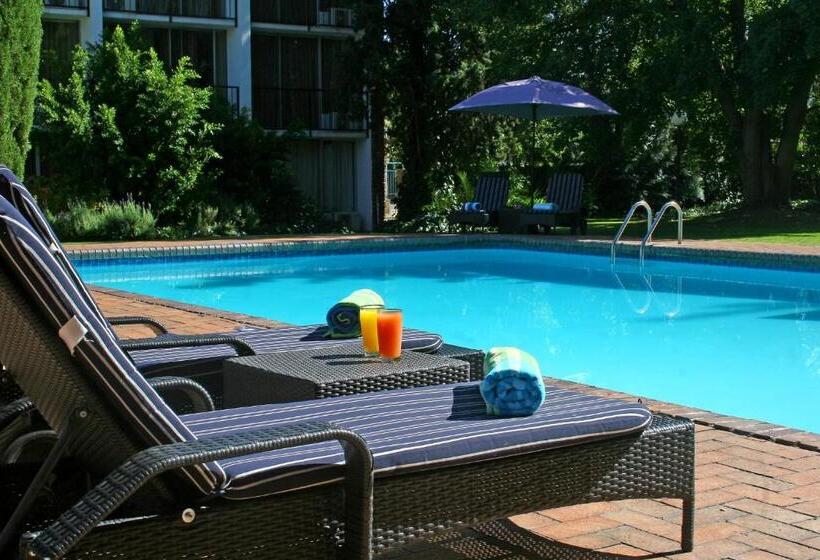 اتاق استاندارد, Oudtshoorn Inn