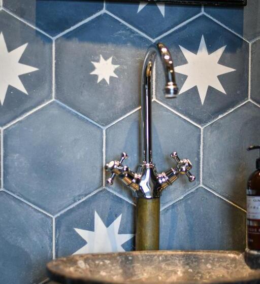 ベーシックルーム, Prins Carl