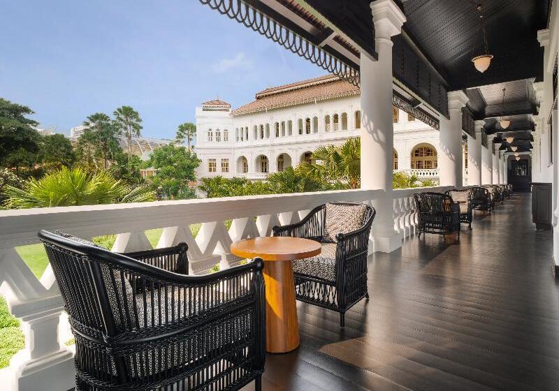 سوئیت با تخت بزرگ, Raffles  Singapore