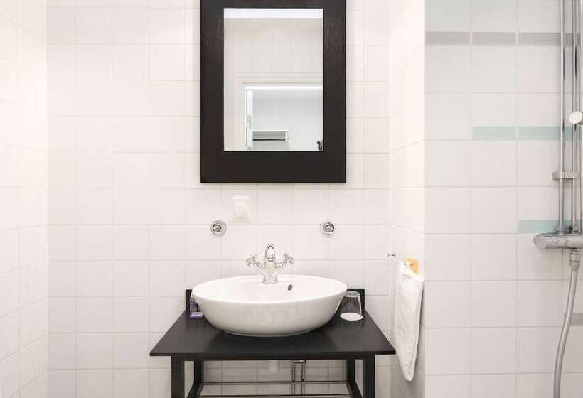 غرفة قياسية فردية, Ronnums Herrgård