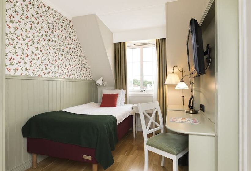 غرفة قياسية فردية, Ronnums Herrgård