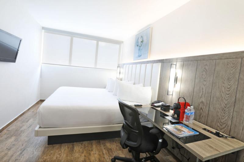 חדר סטנדרט עם מיטת קינג, San Juan Airport