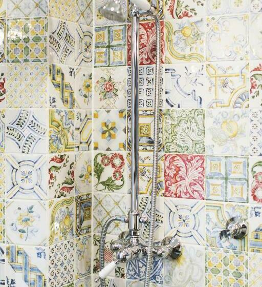 스탠다드 싱글 룸, Victory