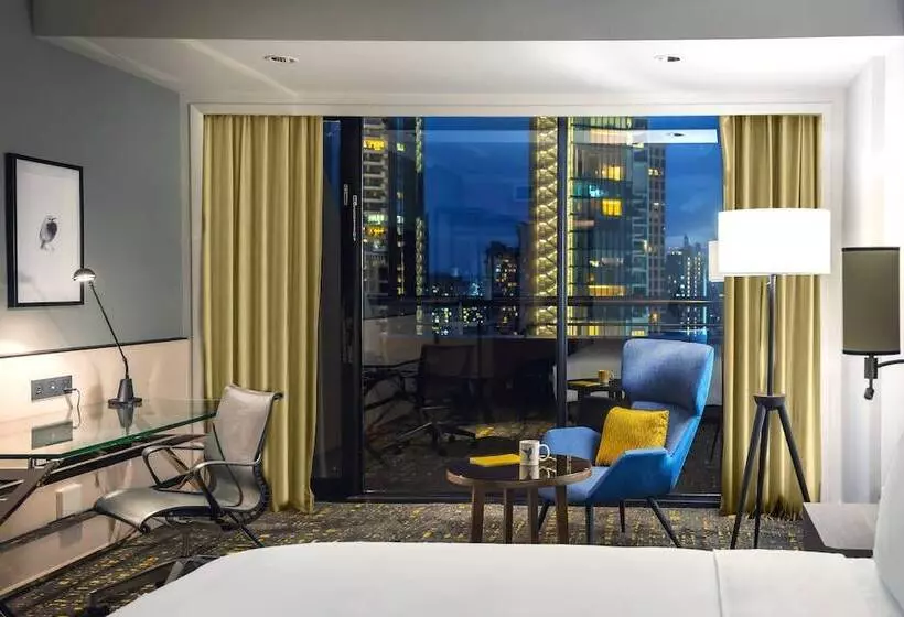 Deluxe Room, Voco Orchard Singapore, An Ihg