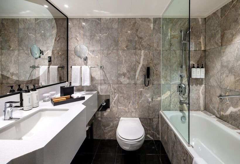 اتاق پریمیوم با بالکن, Voco Orchard Singapore, An Ihg