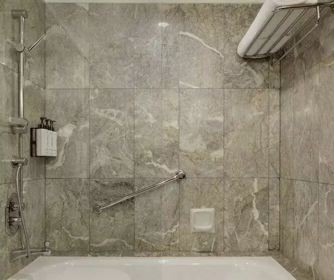 Premium Room with Balcony, Voco Orchard Singapore, An Ihg