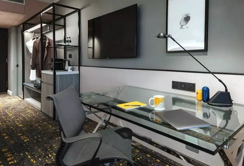 Premium Room with Balcony, Voco Orchard Singapore, An Ihg