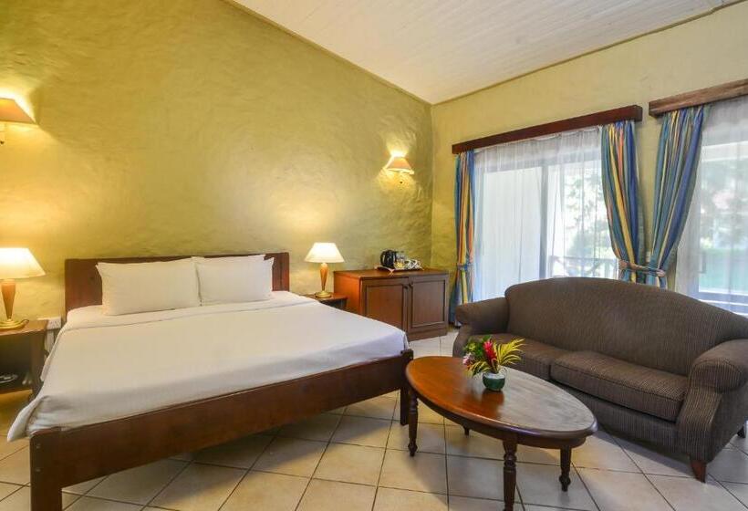 디럭스 패밀리 룸, Berjaya Praslin Resort