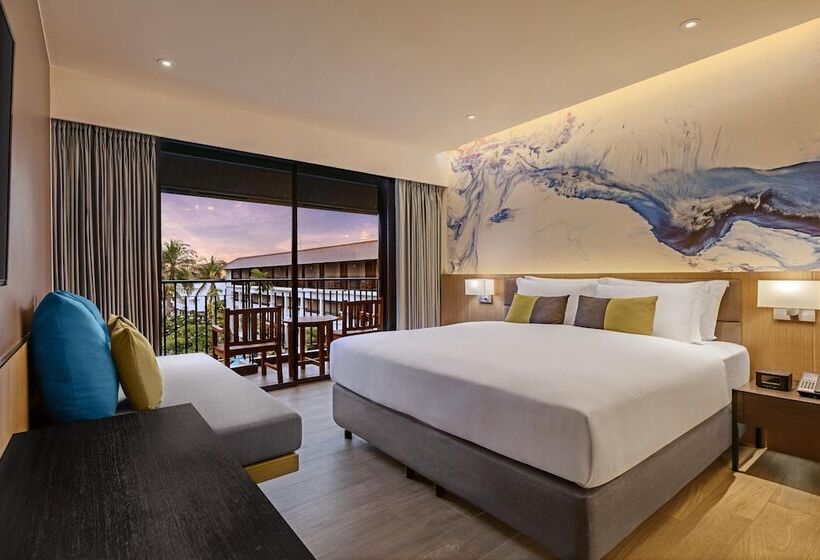Номер Premium с Балконом, Doubletree By Hilton Phuket Banthai Resort