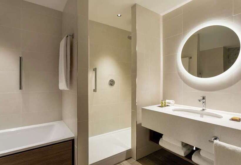 Номер Премиум, Doubletree By Hilton Phuket Banthai Resort