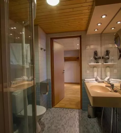 سوییت, Economy Hotel Savonia