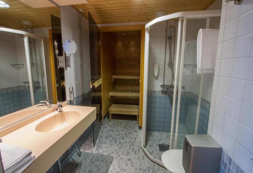 스위트, Economy Hotel Savonia