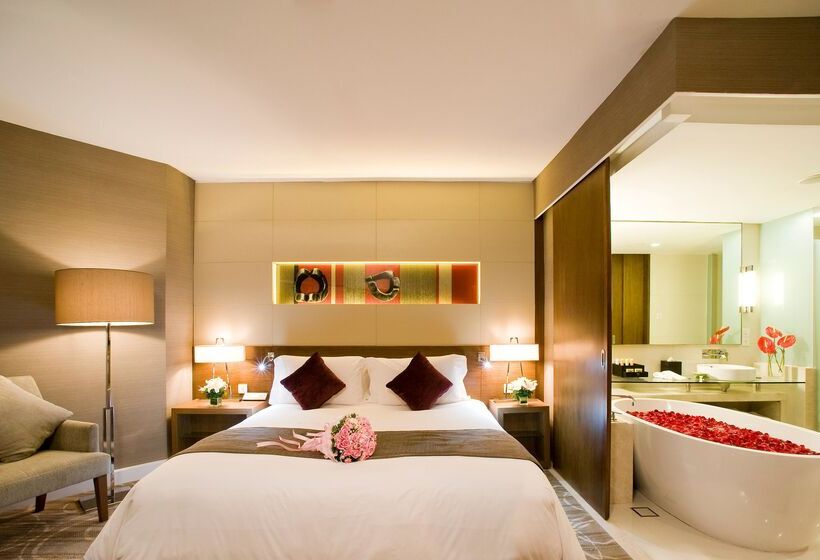 디럭스 스위트, Centara Grand At Central Plaza Ladprao Bangkok