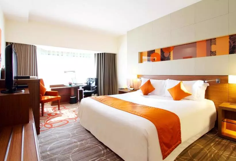 سوئیت پریمیوم, Centara Grand At Central Plaza Ladprao Bangkok