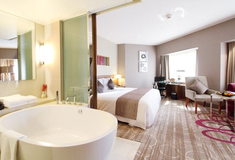 디럭스 스위트, Centara Grand At Central Plaza Ladprao Bangkok