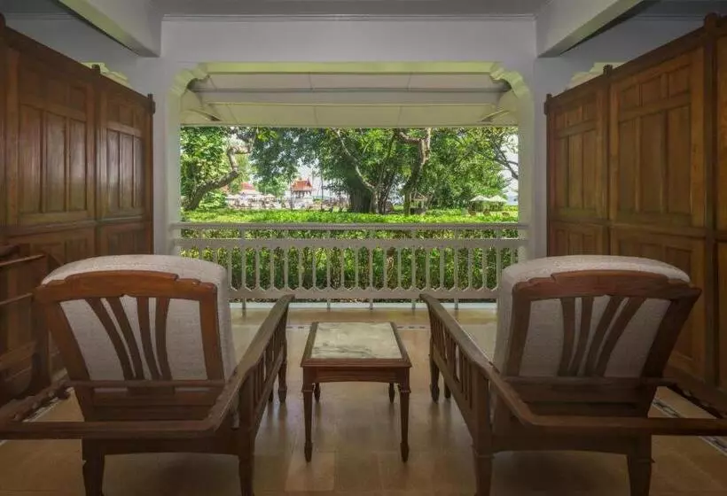 اتاق لوکس با تخت بزرگ, Centara Grand Beach Resort & Villas Hua Hin