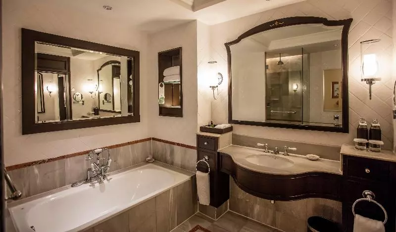 اتاق خانوادگی با چشمانداز استخر, Centara Grand Beach Resort & Villas Hua Hin