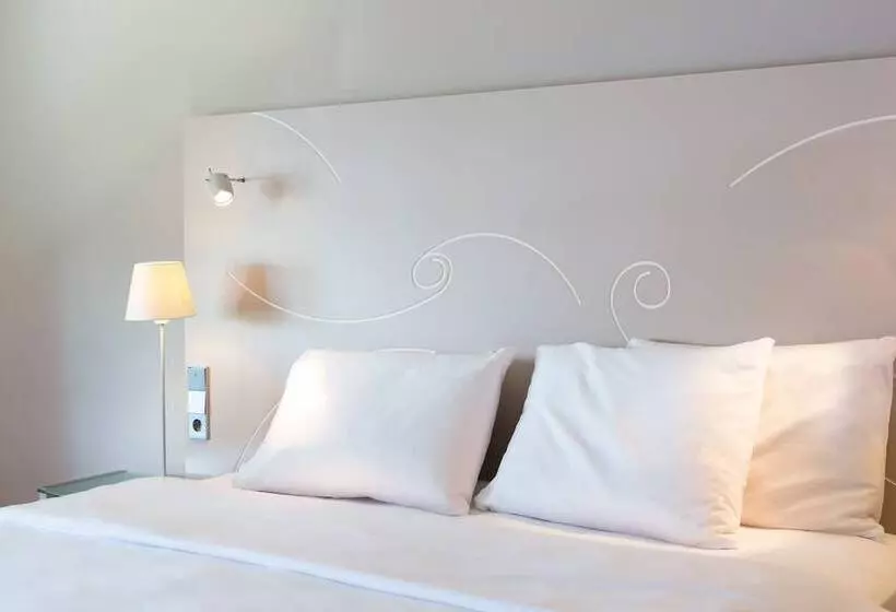 Deluxe-huone Näkymä, Hilton Helsinki Kalastajatorppa