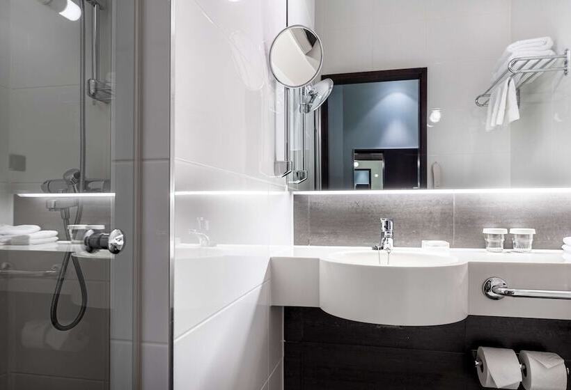 标准间, Hilton Helsinki Kalastajatorppa