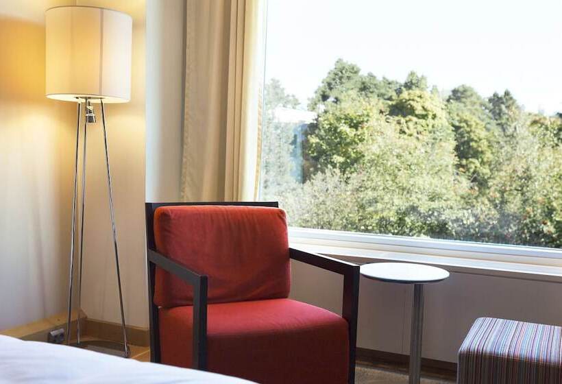 标准间, Hilton Helsinki Kalastajatorppa