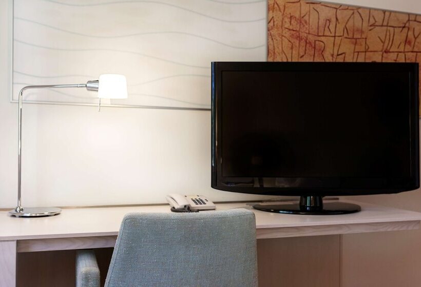 标准间, Hilton Helsinki Kalastajatorppa