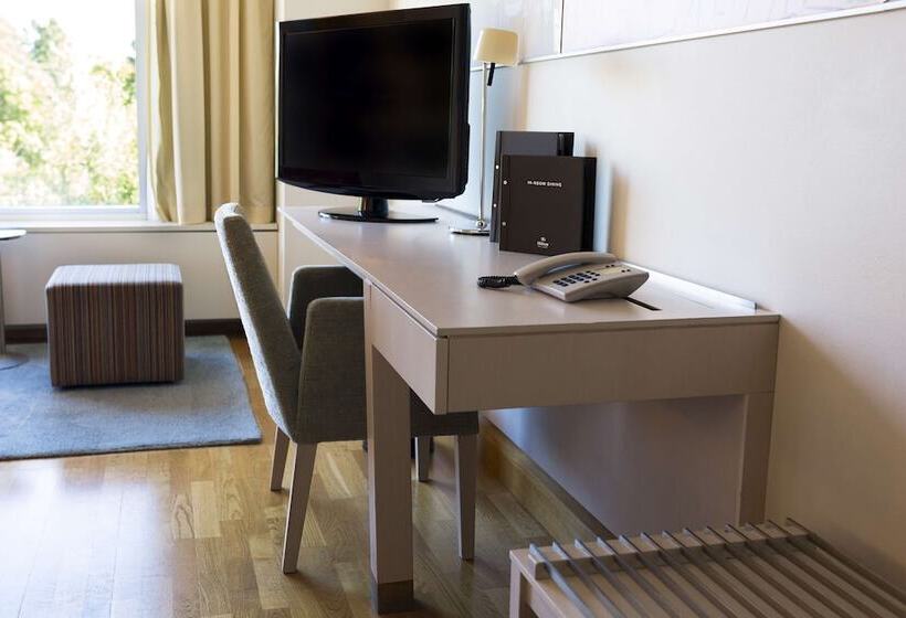 标准间, Hilton Helsinki Kalastajatorppa