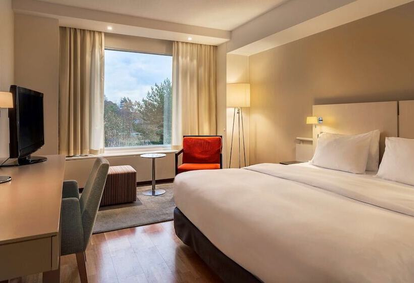 标准间带双人床, Hilton Helsinki Kalastajatorppa