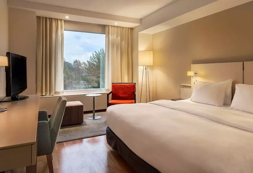 Standard-huone Parivuode, Hilton Helsinki Kalastajatorppa