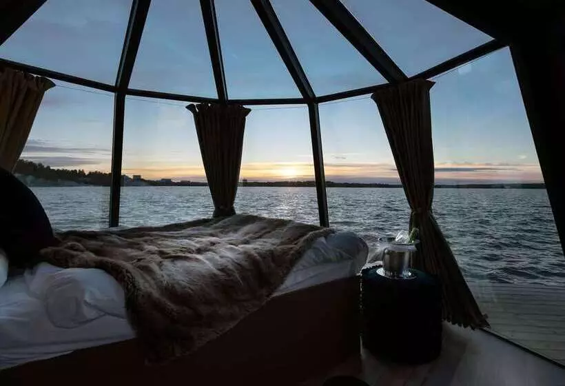 Deluxe-huone, Hilton Helsinki Kalastajatorppa
